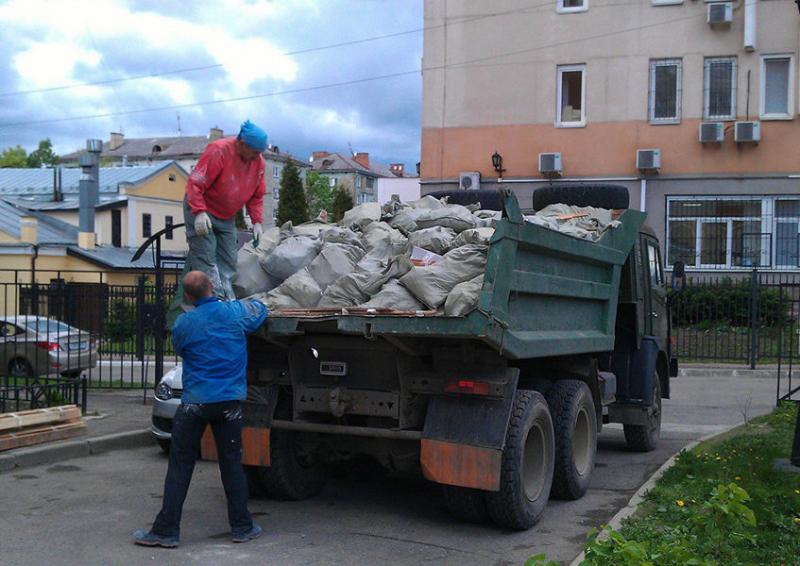 Вывоз мусора из новостройки в Смоленске – ПроМусор, контейнеры, уборка и грузчики от 2154 руб