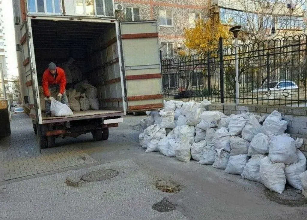 Вывоз мусора после переезда в Смоленске в октябре